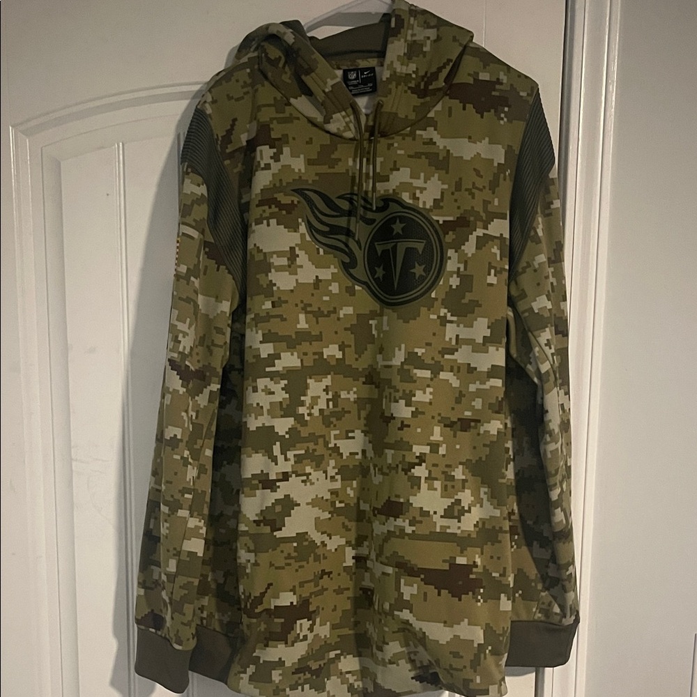 Titans Camouflage Hoodie with Logo